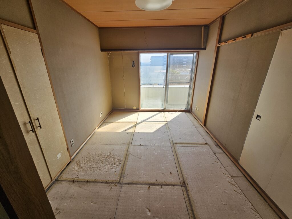 【米子市】鳩のフンと臭いを撃退!マンション脱臭リフォーム