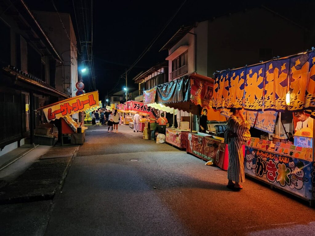 夜祭り