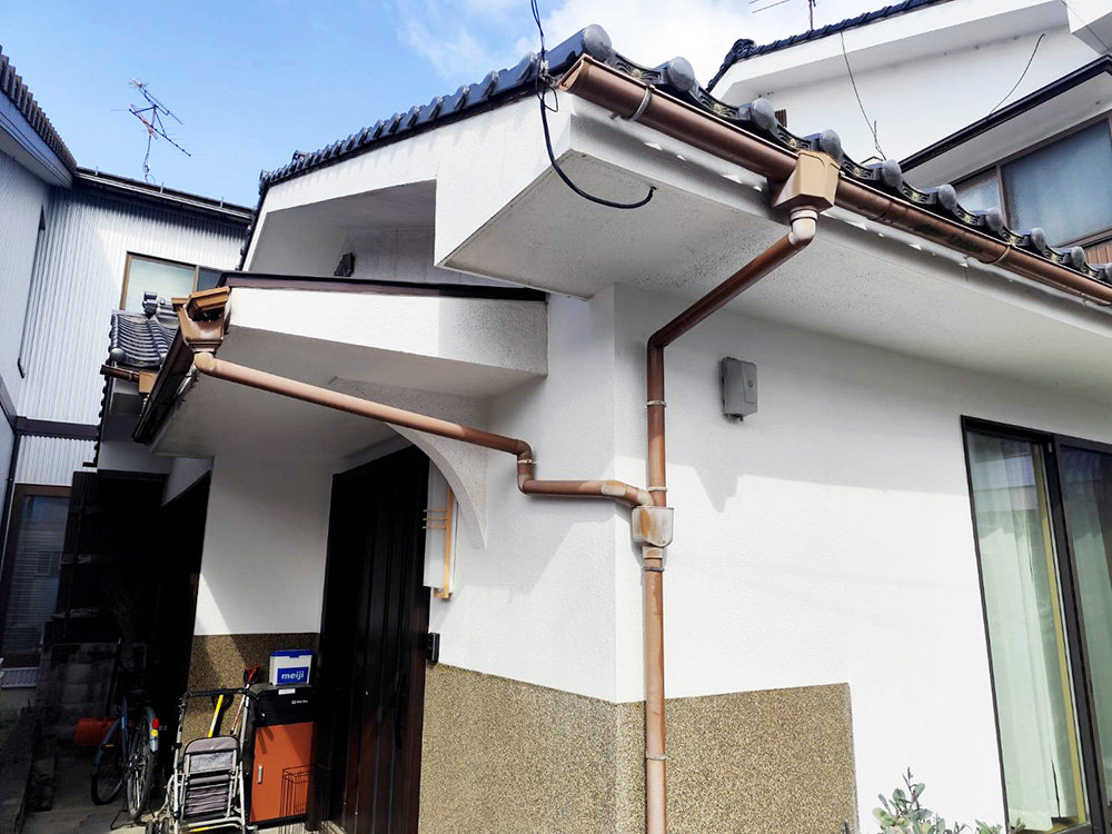 【米子市】雨の日も安心!古くなった雨樋をすっきり修繕リフォーム