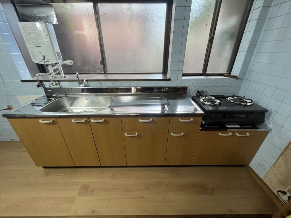 【安来市】水漏れの不安を解消した安心のキッチンリフォーム