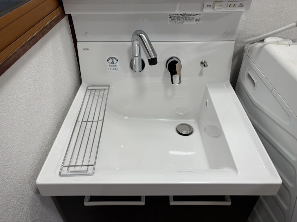 【米子市】冷えや結露の悩みを解消した脱衣所リフォーム