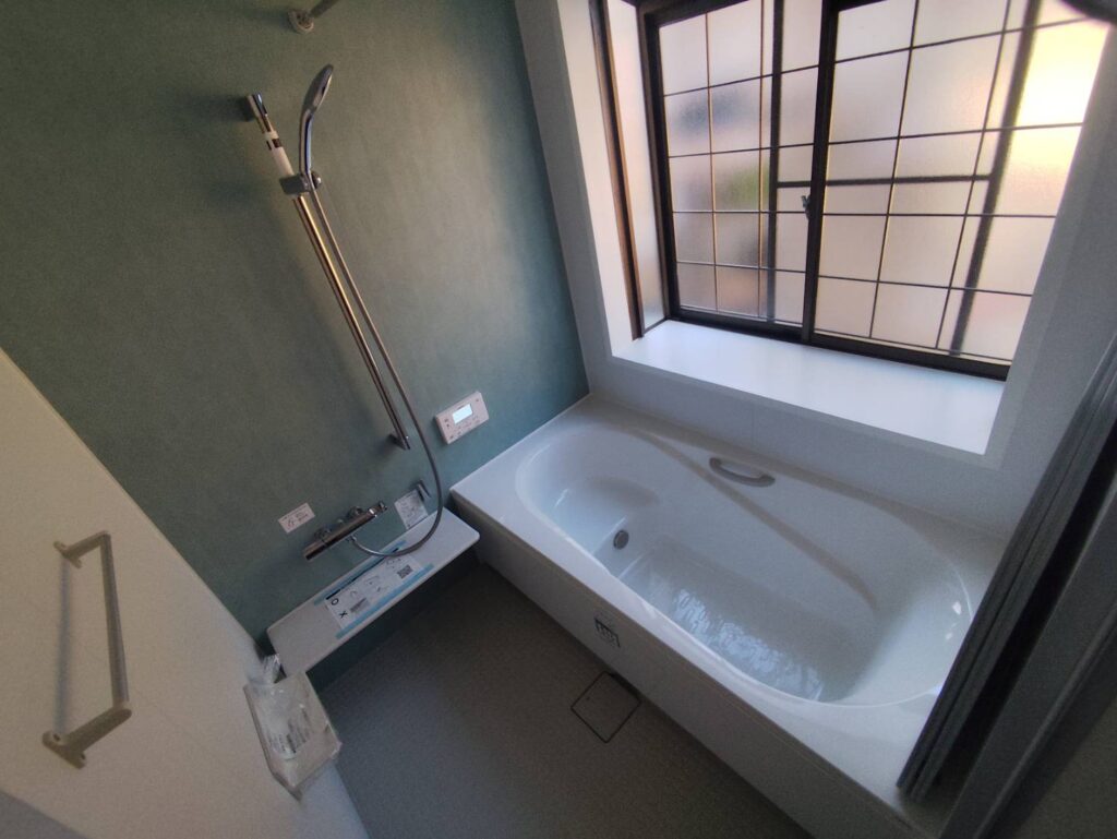 【境港市】タイル張り浴室を一新！「リデア」で快適空間へ