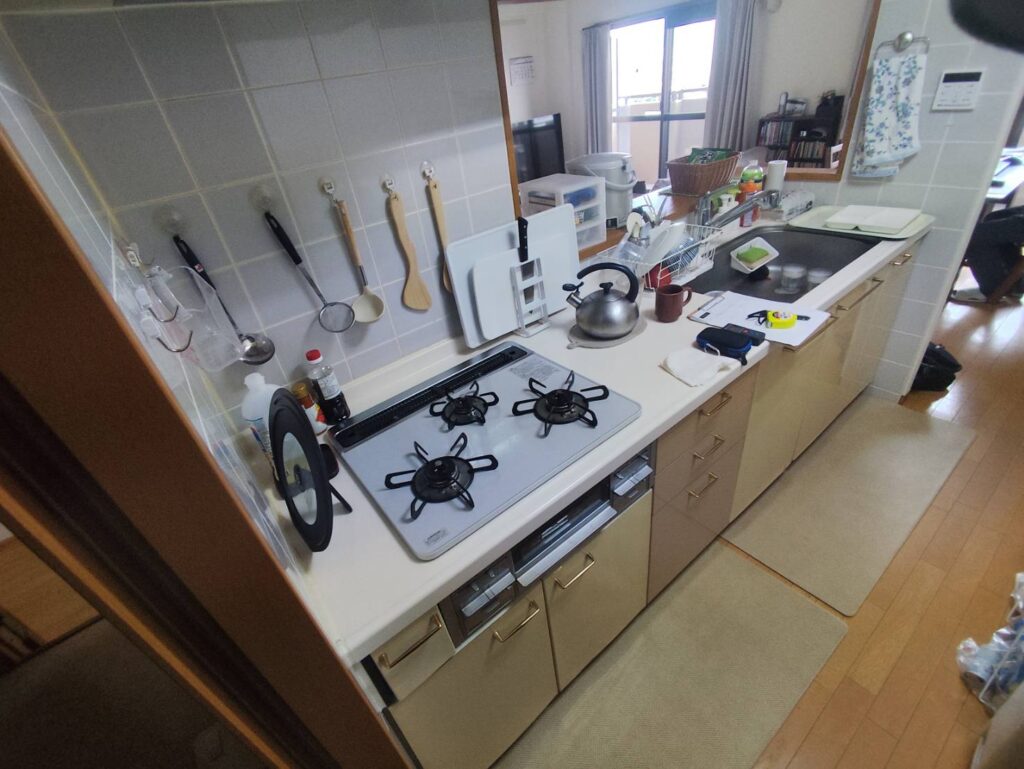 【米子市】これからの暮らしを見据えて、落ち着きのある快適なキッチンへリフォーム