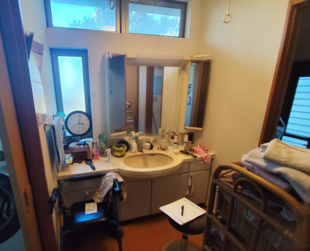 【大山町】生活感の出やすかった洗面空間を、スッキリと使いやすい空間へ