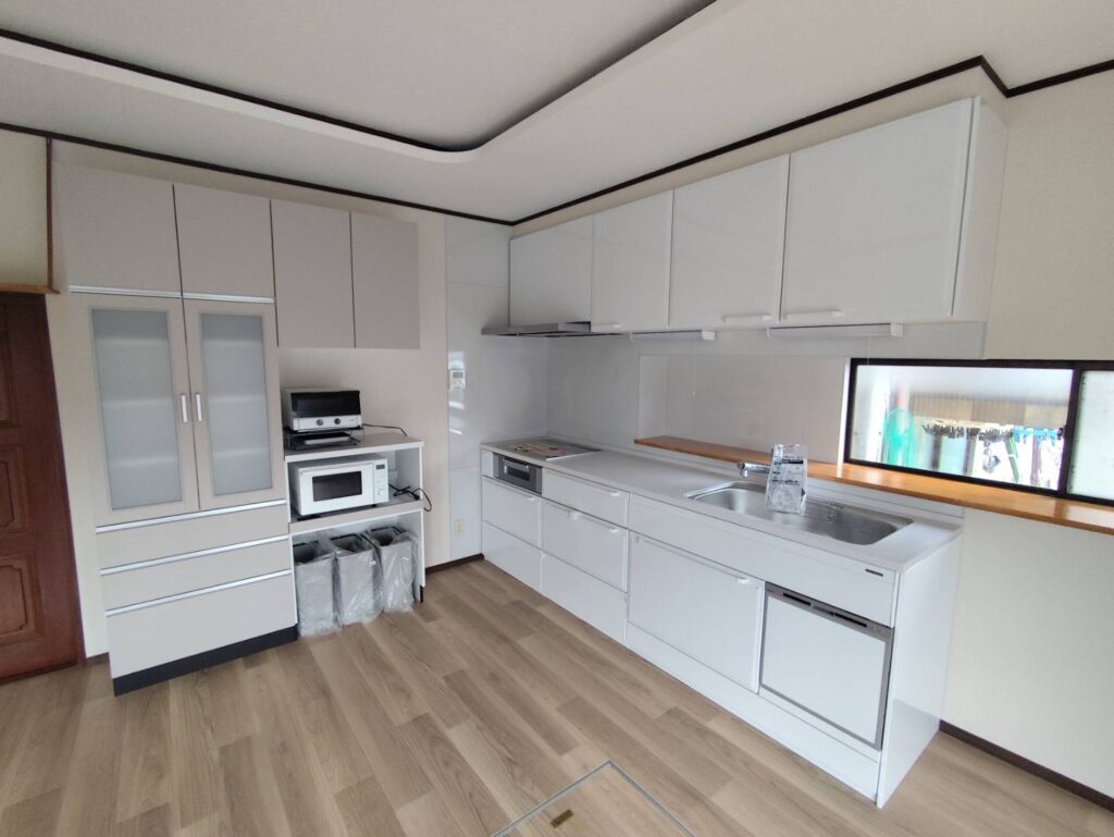 【米子市】想いを受け継ぎ、すっきりとくつろげるダイニングキッチンへリフォーム　　　　　　　　　　　　　　　　　　　　　