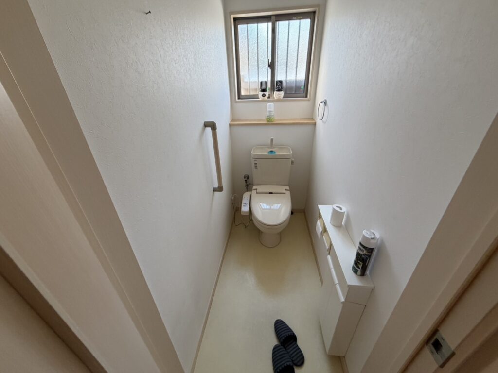 【米子市】すっきり整えたトイレ空間へ！清潔感のある心地よい仕上がりに