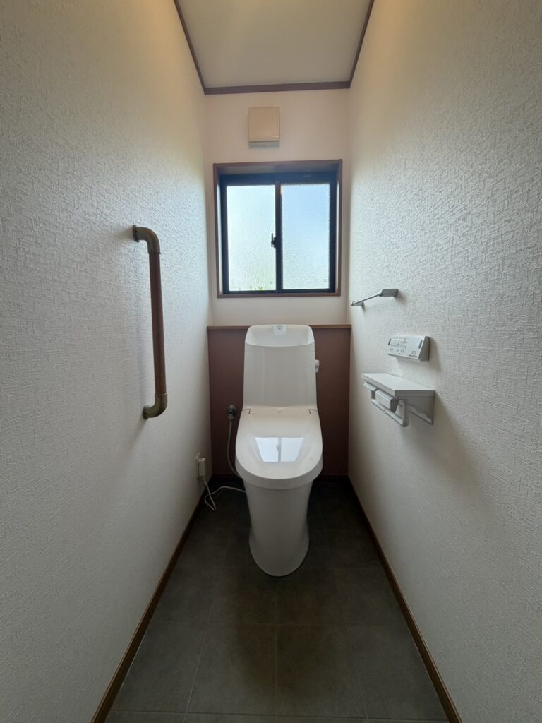 【米子市】お手入れしやすく機能的な、快適トイレ空間へ
