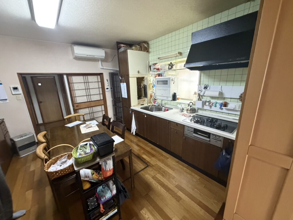 【境港市】キッチンと和室をひとつに。開放感あふれるひろびろLDKへ